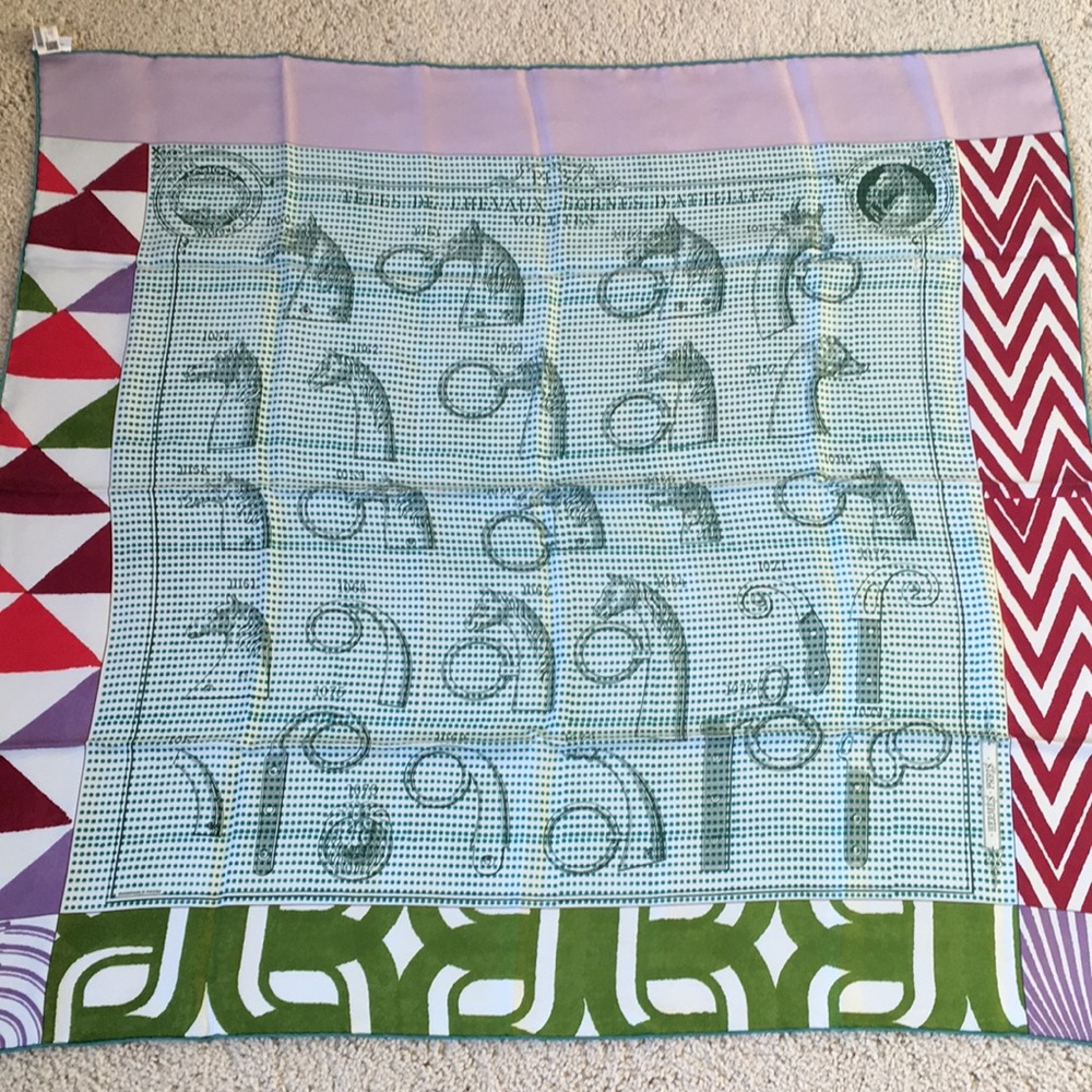 NWT AUTH Hermès 100% Washed Silk Scarf, 90 cm
